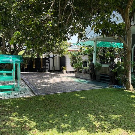 Avon Villa Hikkaduwa Exterior photo