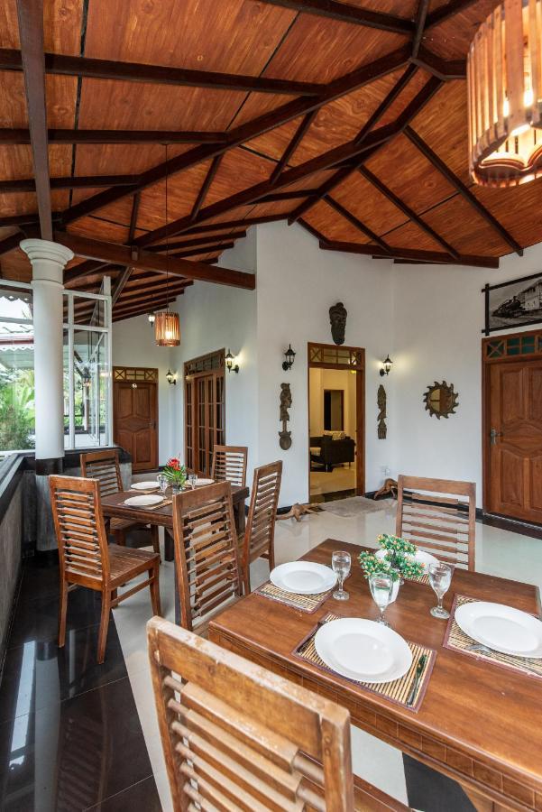 Avon Villa Hikkaduwa Exterior photo