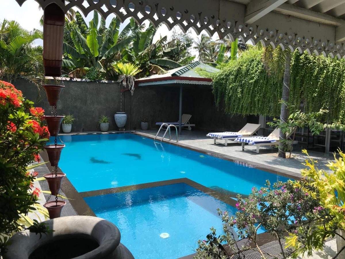 Avon Villa Hikkaduwa Exterior photo
