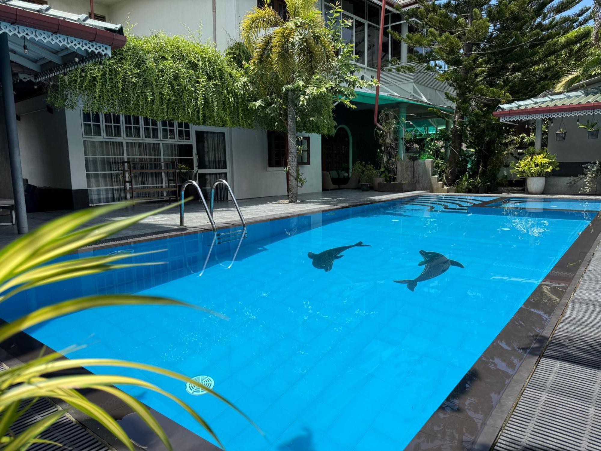 Avon Villa Hikkaduwa Exterior photo