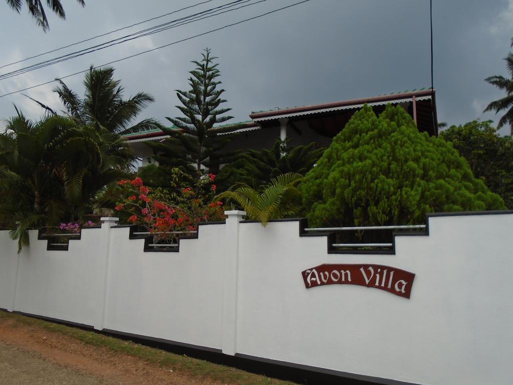 Avon Villa Hikkaduwa Exterior photo
